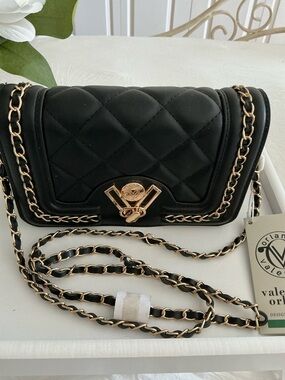 VALENTINO ORLANDI Black Quilted Crossbody with Gold Chain NWT